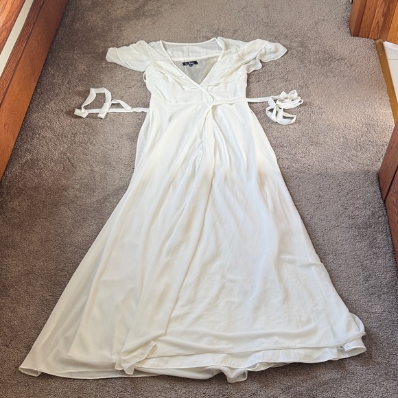 Lulus Wonderful Day White Wrap Maxi Dress SIZE M - Picture 2 of 7